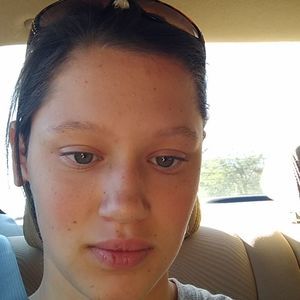 Meet your Posher, Claudia